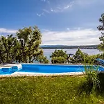Ana Apartamento Malinska