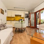 Ana * Malinska